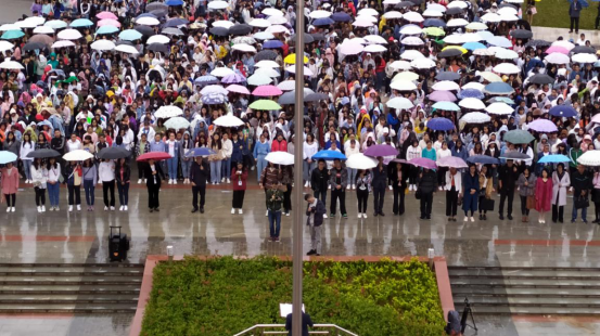 我与祖国共奋进  献礼祖国70华诞——昭通卫生职业学院2019级新生开学典礼