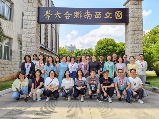 党建引领妇建  妇建促进党建